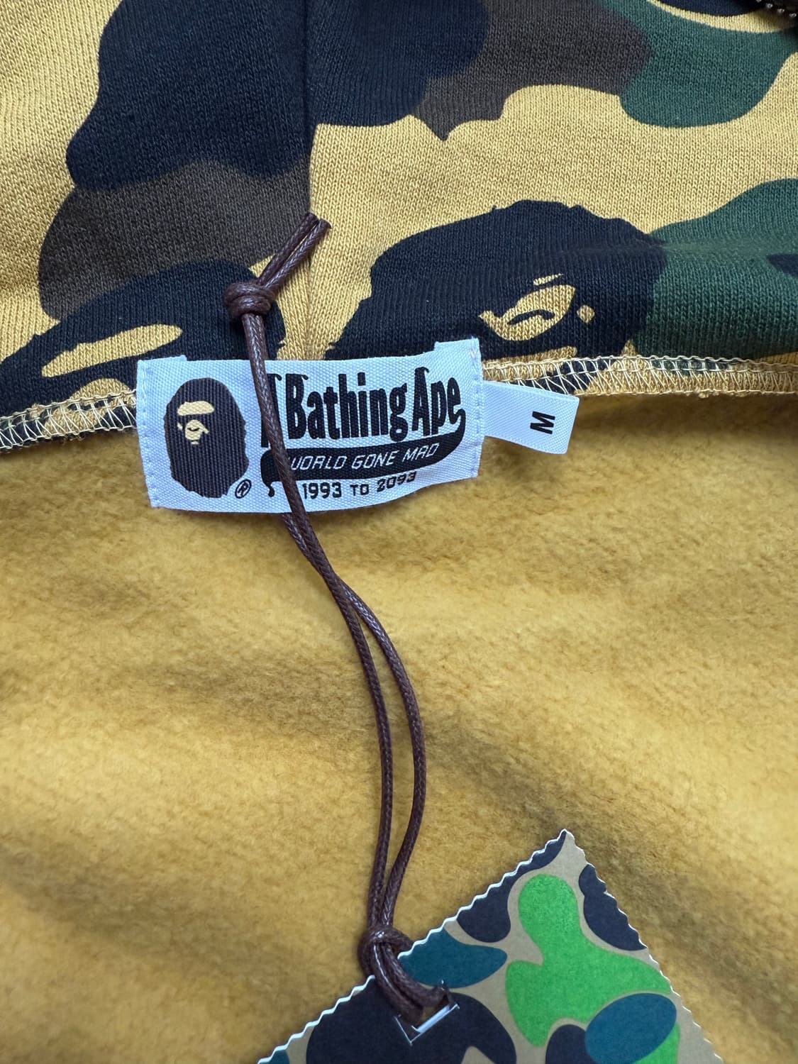 베이프 샤크후드 황계 M 새제품 상품이미지3