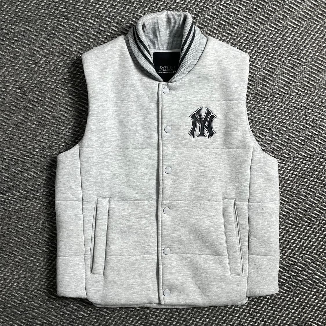 MLB 양키스 신슐레이트 패디드 베스트 그레이o 5000 상품이미지1