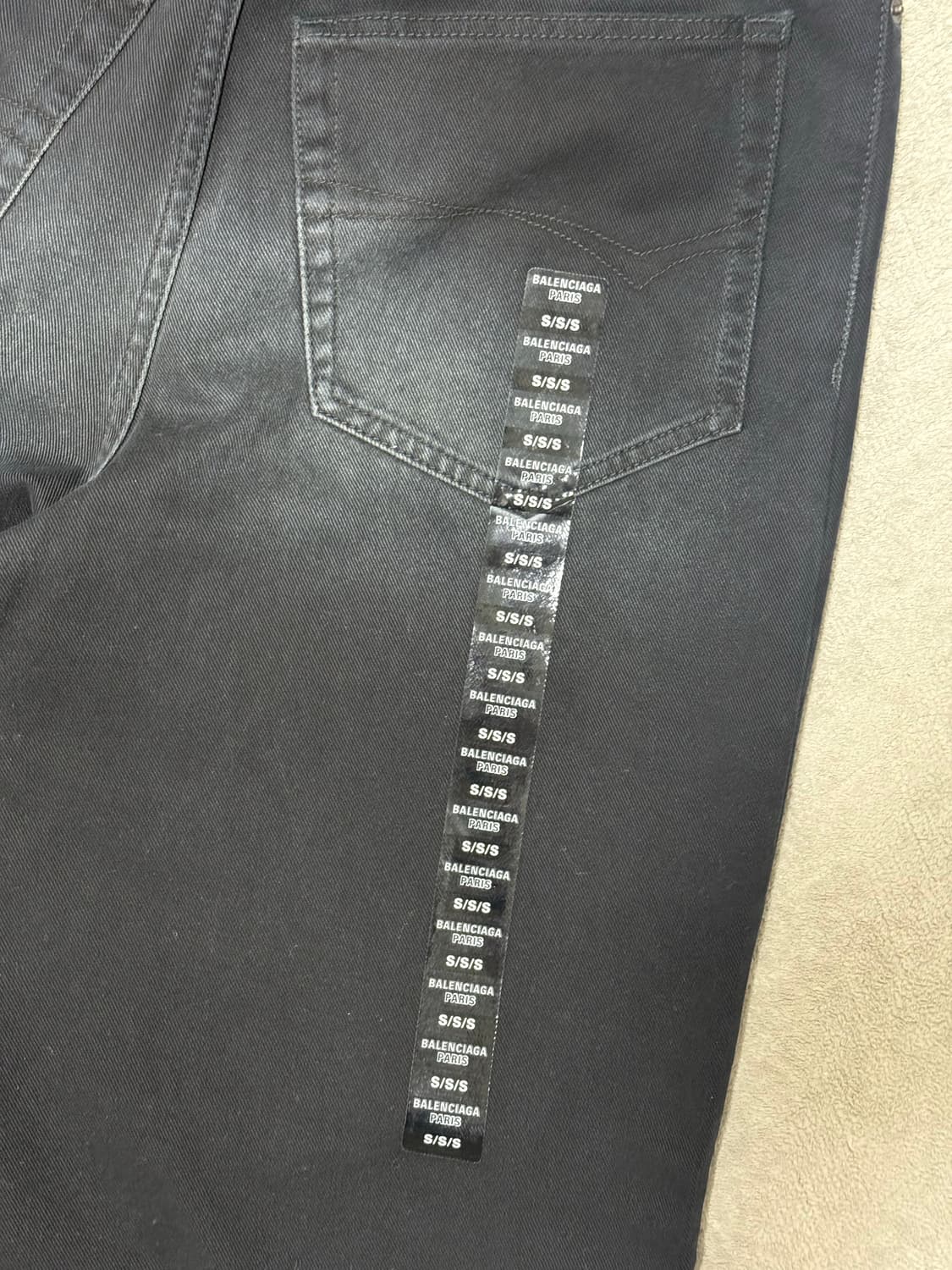 발렌시아가 사이즈 스티커 배기 데님 블랙 S 상품이미지6