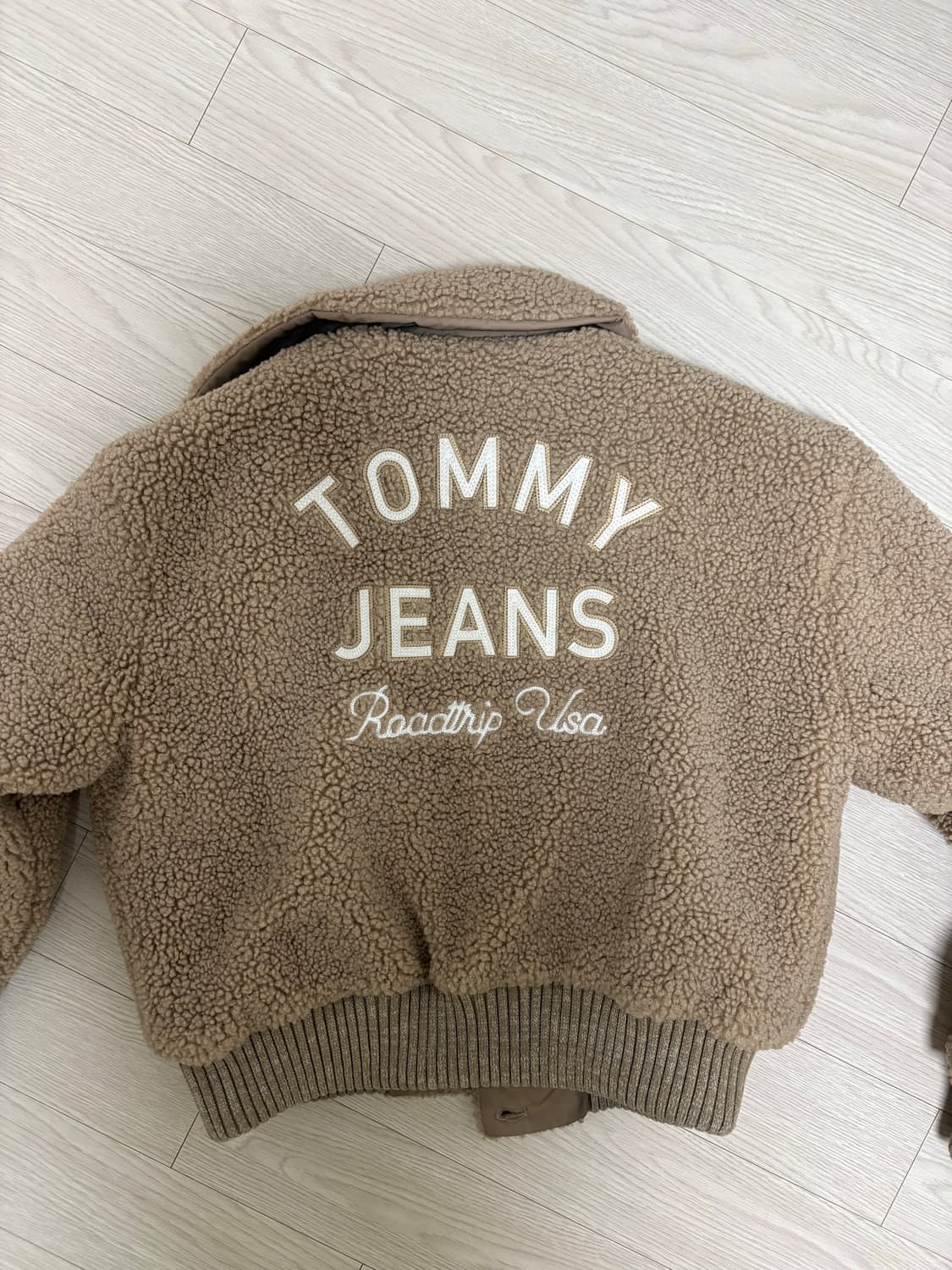 타미진스 장원영 바시티 봄버 자켓 상품이미지5