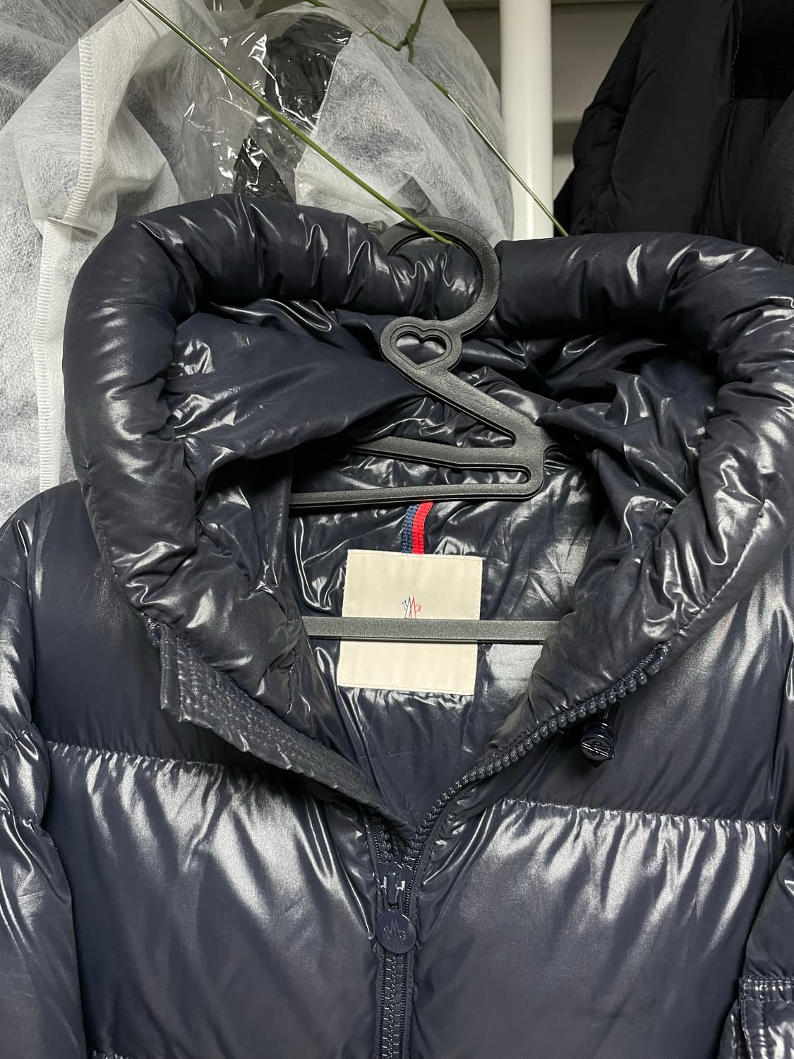 [1사이즈] 몽클레어 에크린스 쇼트 다운 패딩 자켓 네이비 상품이미지4