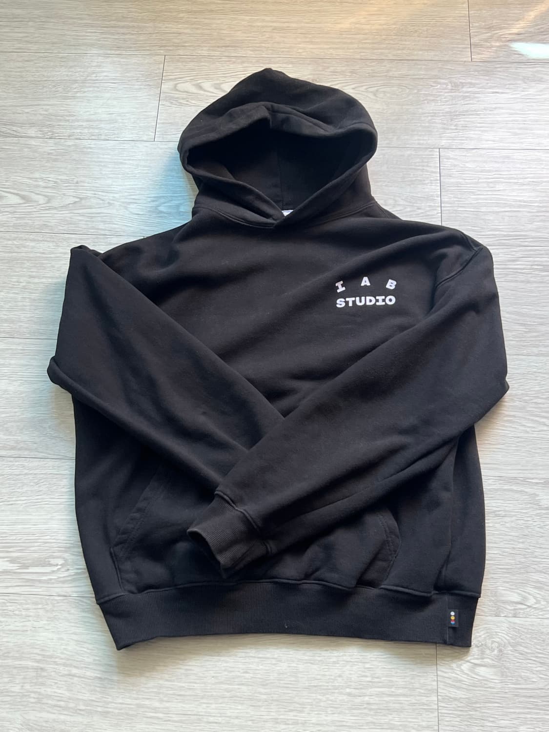 아이앱 스튜디오 후드 블랙 L 상품이미지1