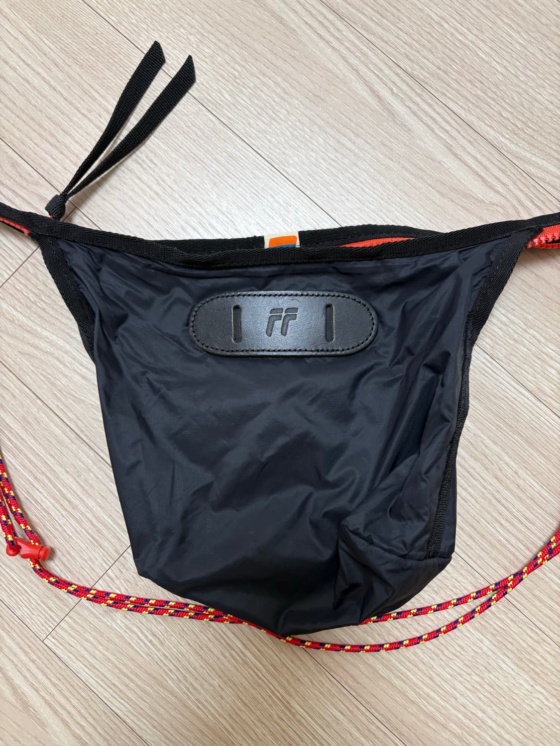 프루아 나일론 크로스백 상품이미지2