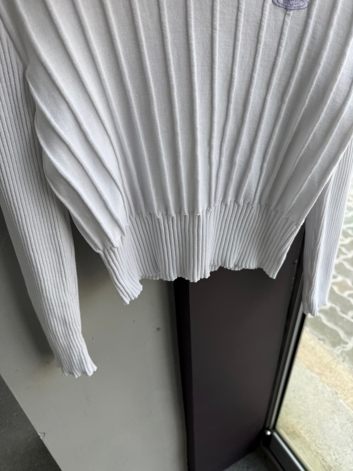 S/ 비비안웨스트우드 로고 골지 브이넥 니트 상품이미지4