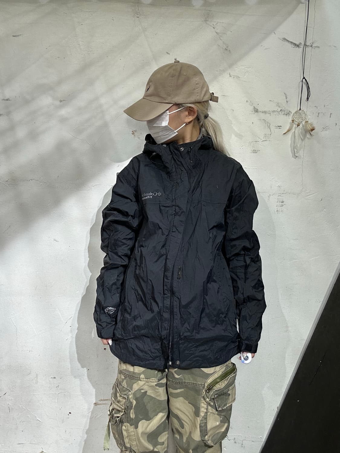 컬럼비아 블랙 오버핏 등산 후드 바람막이 자켓 L 상품이미지2