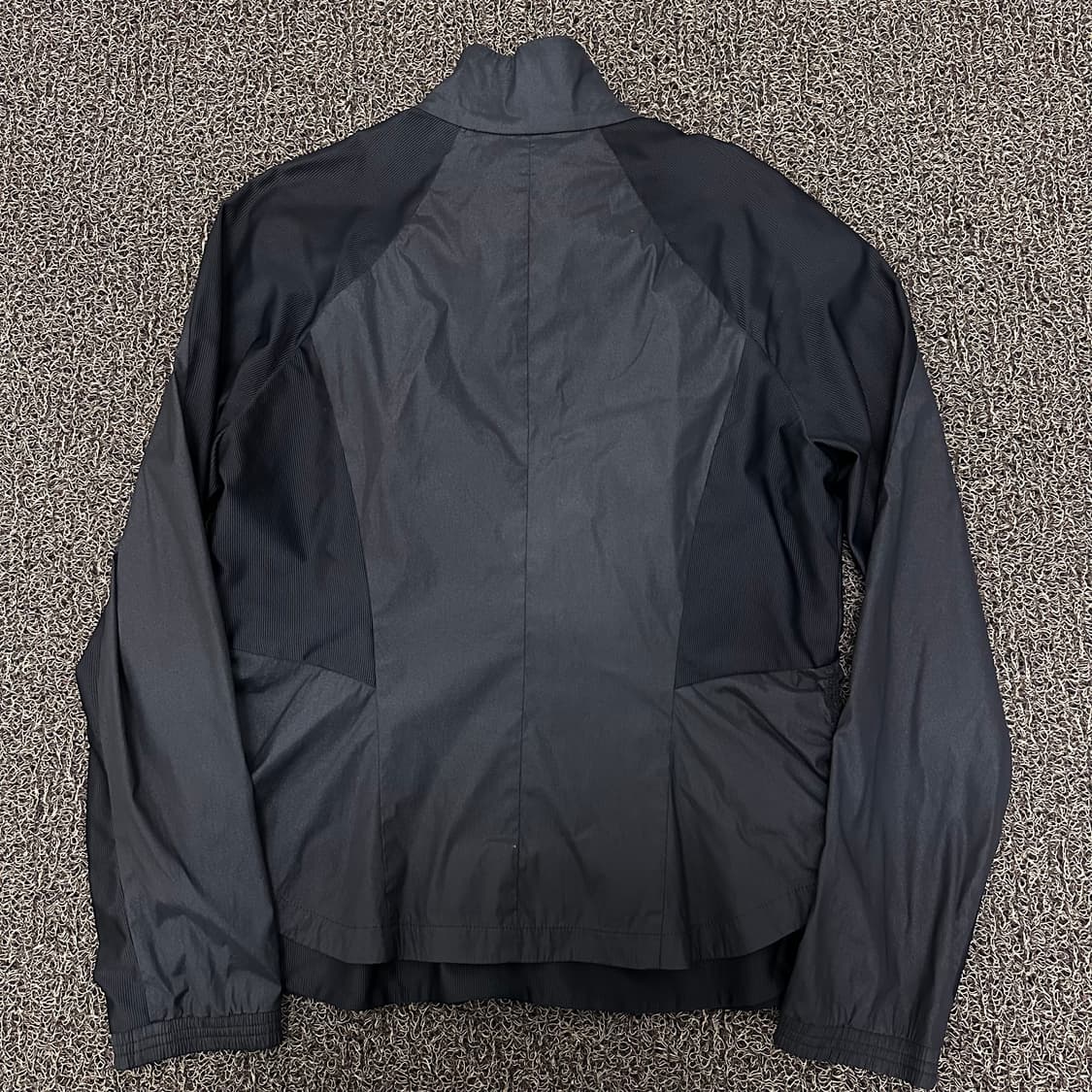 데상트 여성 골프웨어 경량 바람막이 자켓 95(L) 상품이미지5