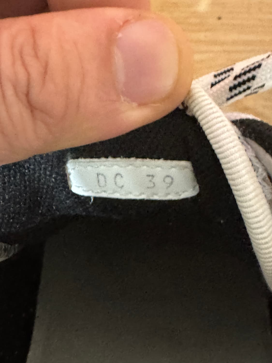 디올 크로노 스니커즈 화이트 DC 39 상품이미지8