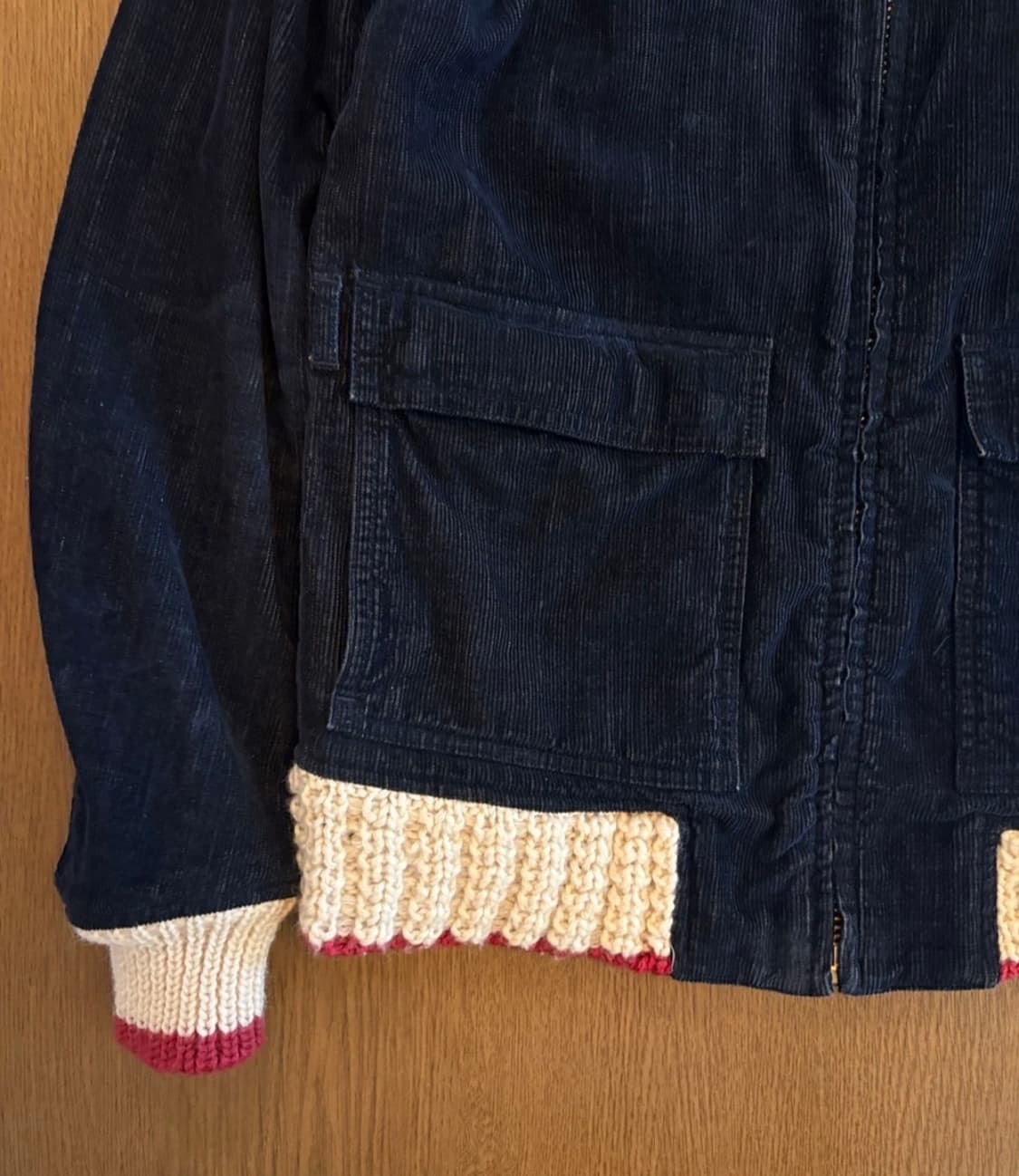 visvim 골덴 자켓 네이비 베이지 배색 1 사이즈입니다. 독특한 니트 상품이미지2