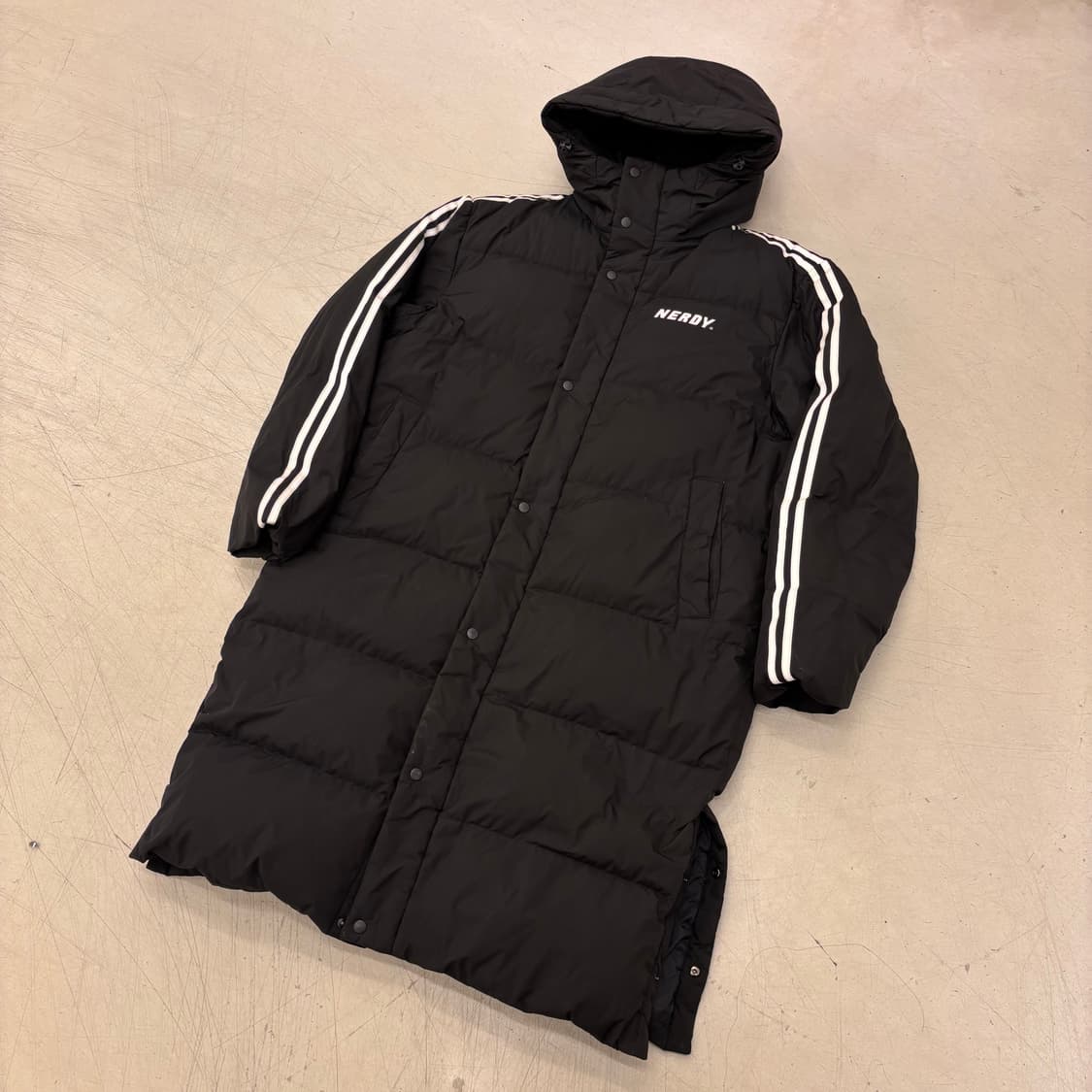 널디 빅로고 블랙 롱패딩 상품이미지1