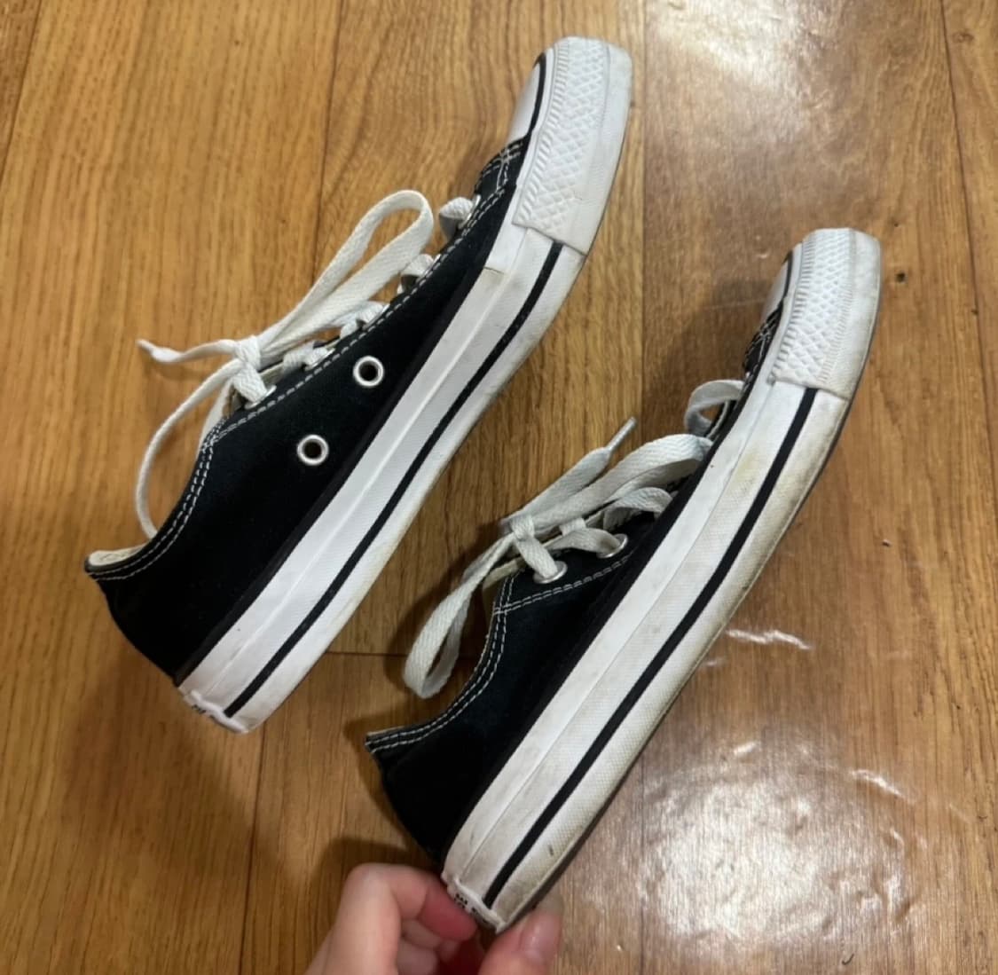 컨버스 블랙 스니커즈 상품이미지2