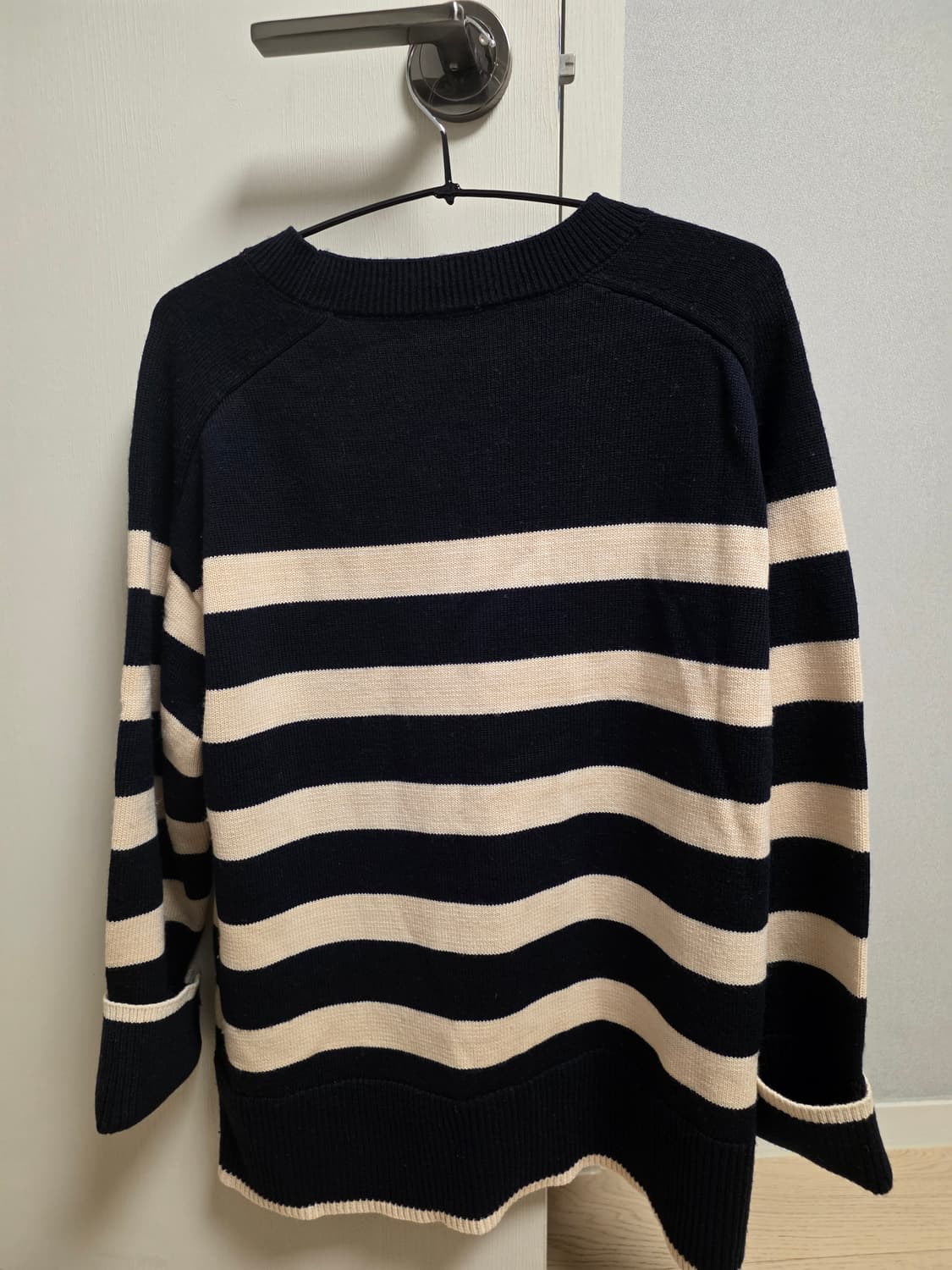 Cos 스트라이프니트xs 상품이미지2