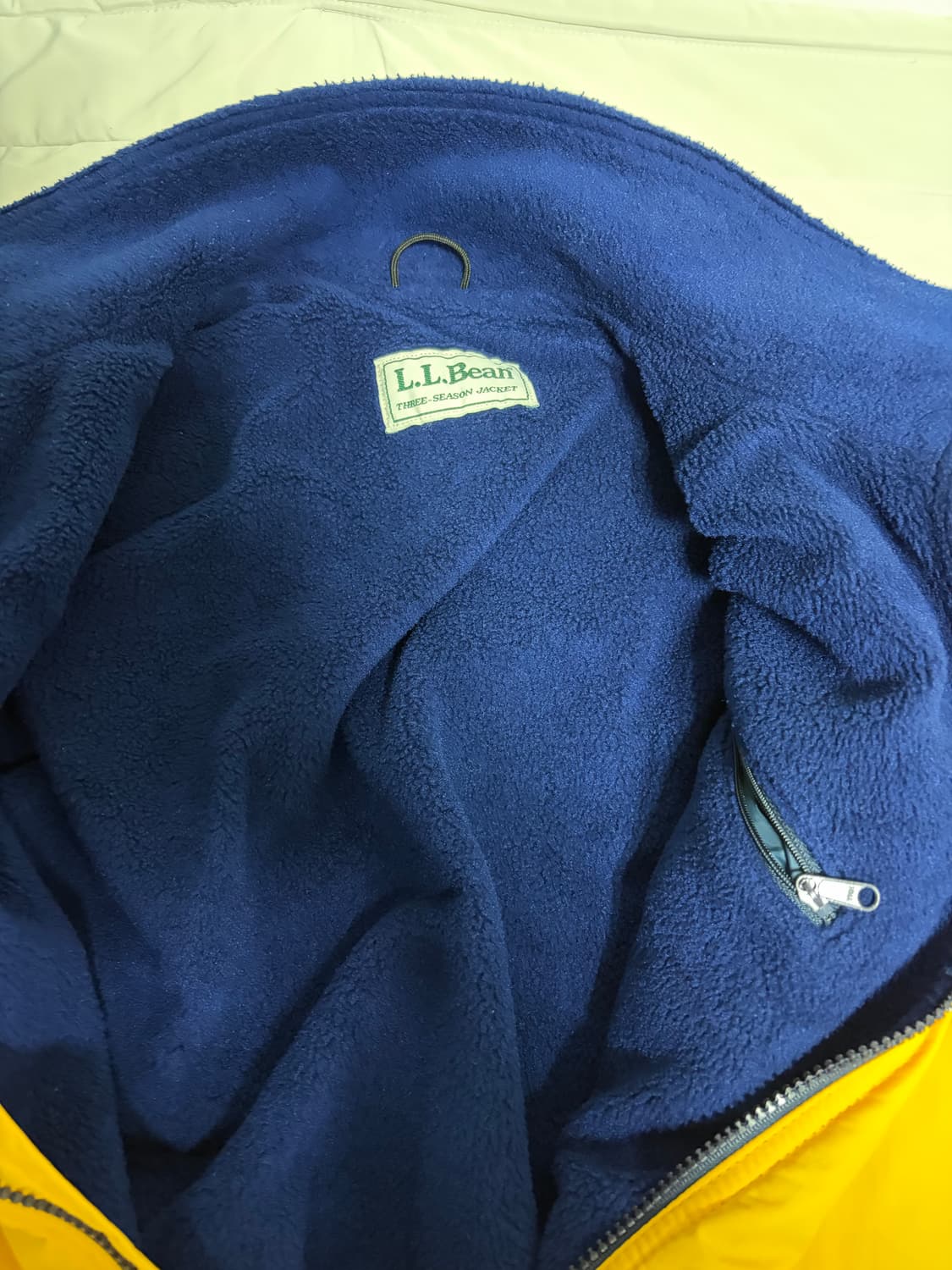 엘엘빈 3시즌 웜업자켓 옐로우 상품이미지4