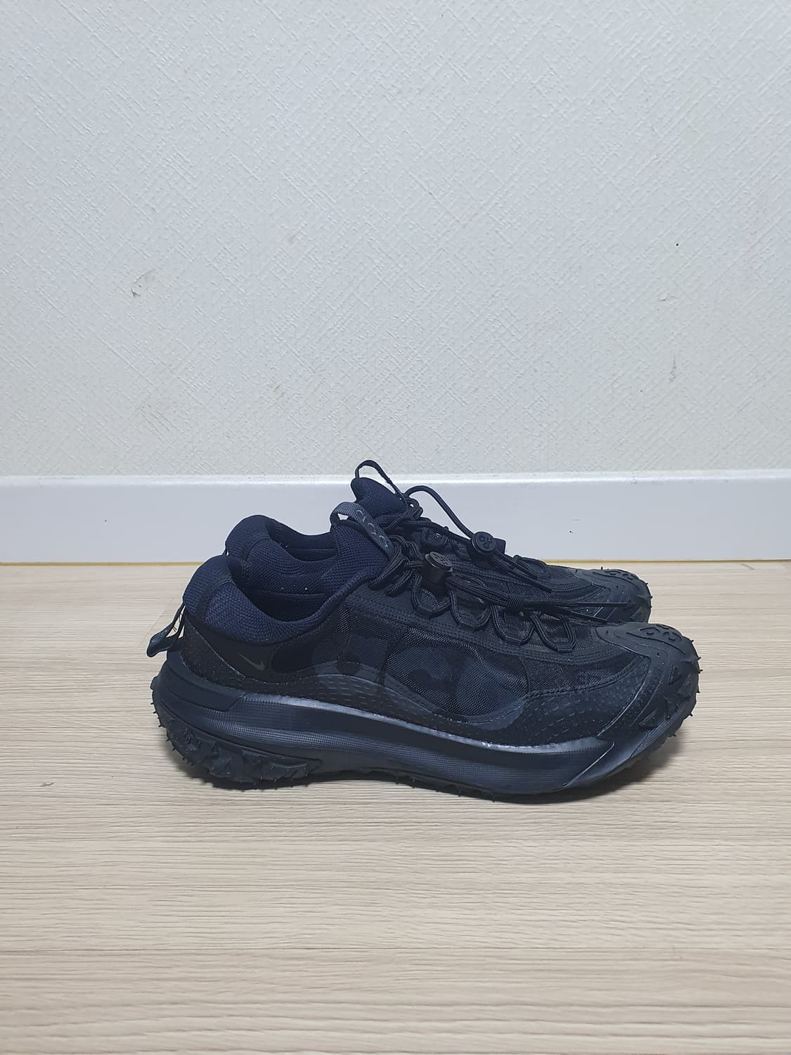 나이키 마운틴플라이2 로우 블랙 265 상품이미지1