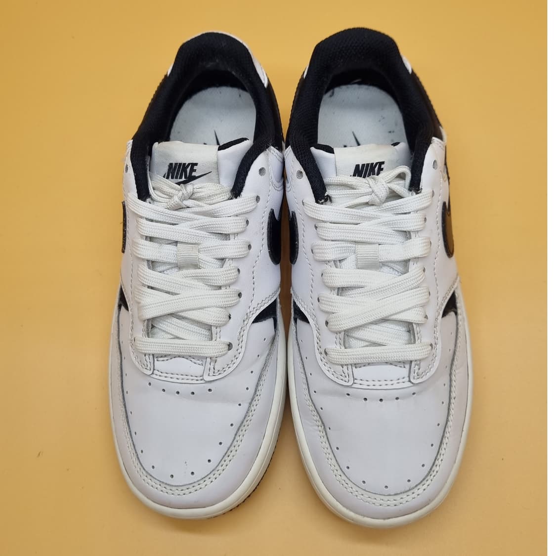 나이키 감마포스 흰검 여성운동화230. 상품이미지2