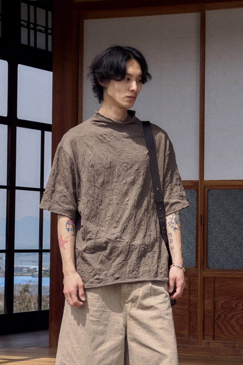  Creased Mock-neck H/S T-shirt 상품이미지1