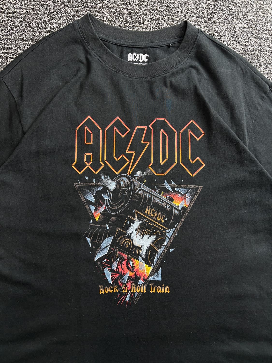 AC/DC RNR 트레인 그래픽 반팔티 4375 상품이미지1