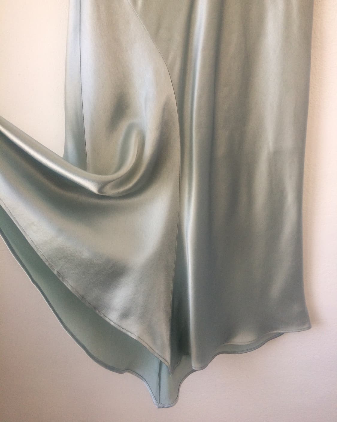 Glossy long skirt 상품이미지4