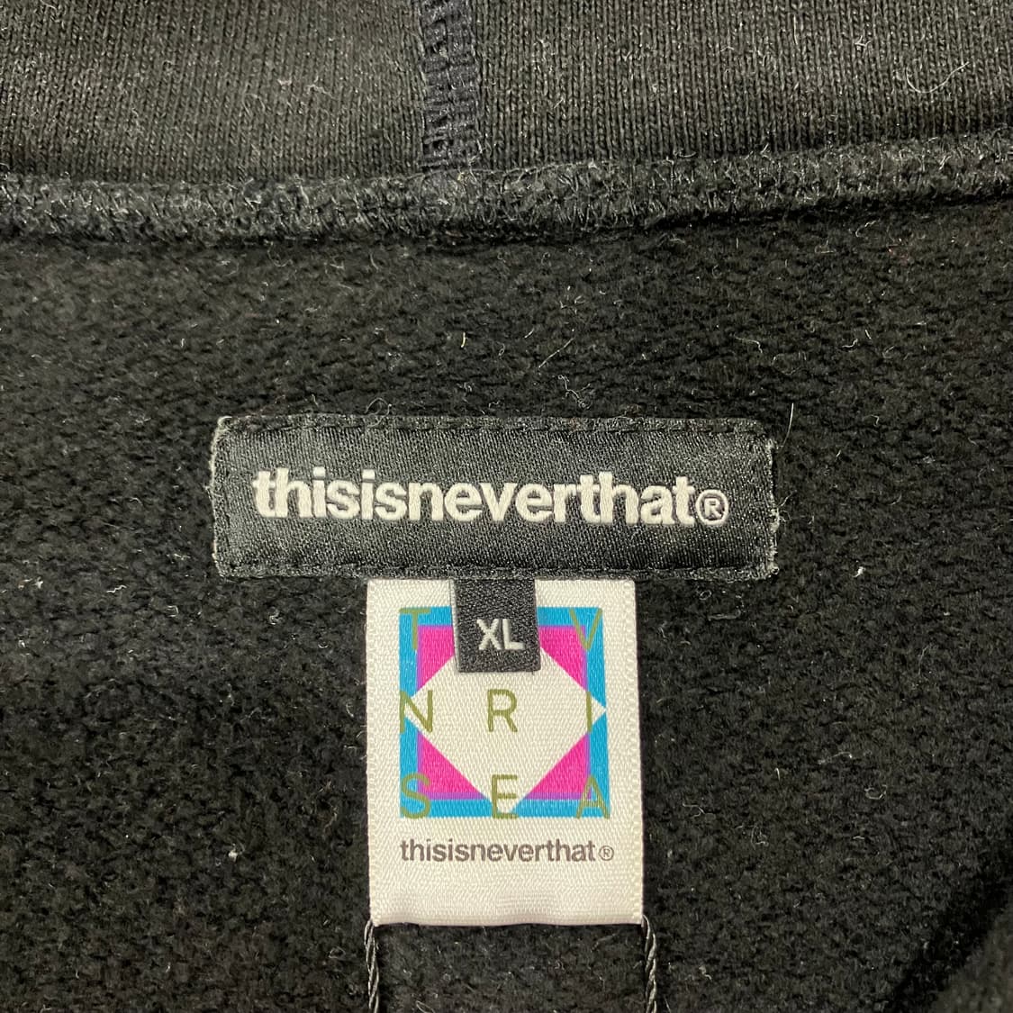 36 디스이즈네버댓 후드집업 상품이미지4