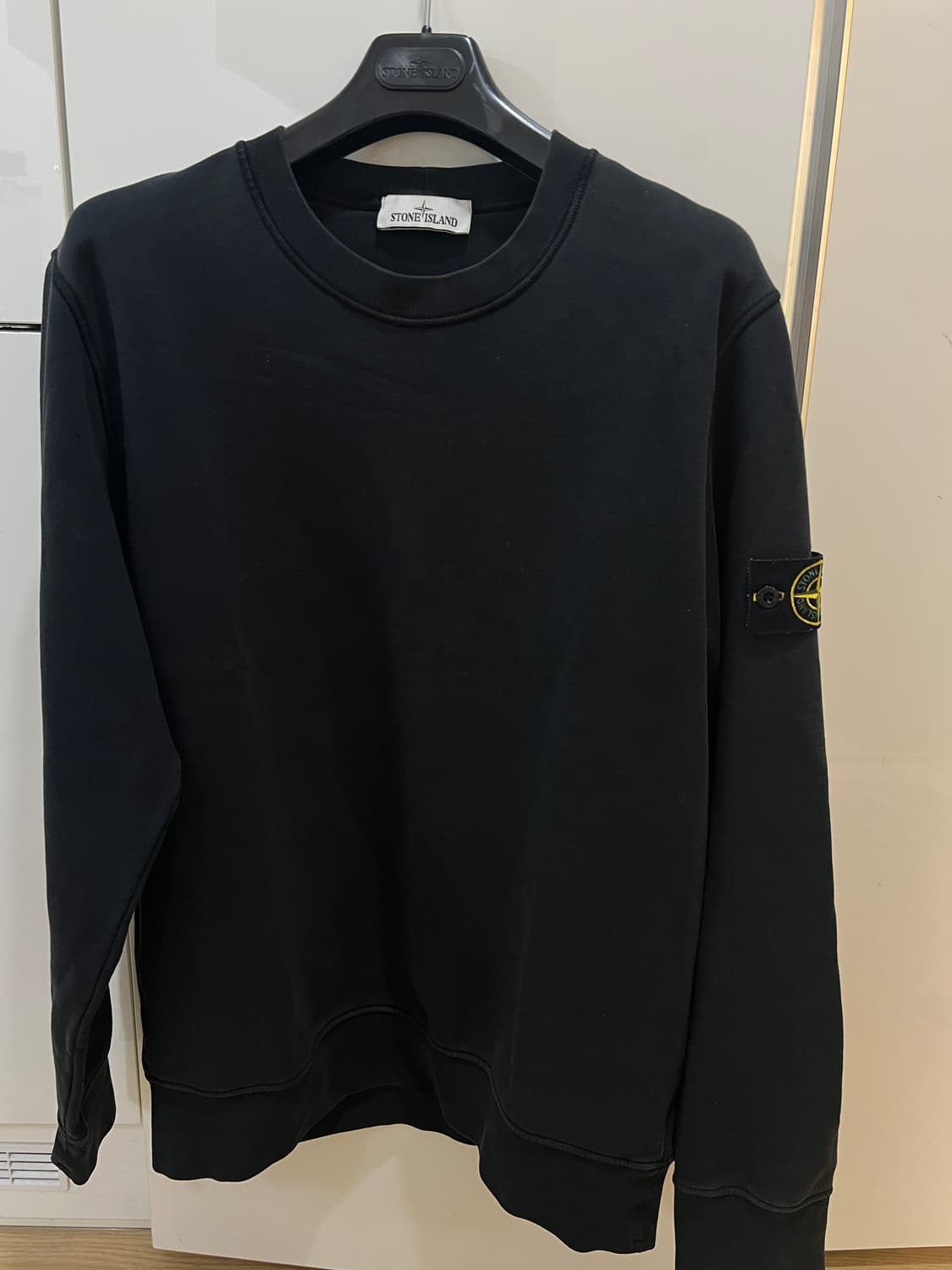 23ss 스톤아일랜드 맨투맨 2xl 상품이미지1