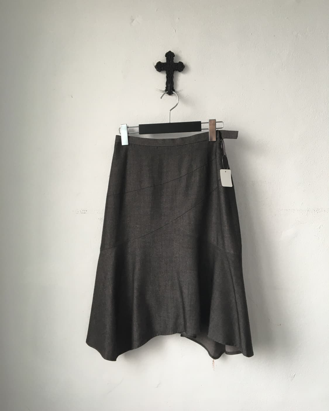 Unbalanced line detail skirt 상품이미지1