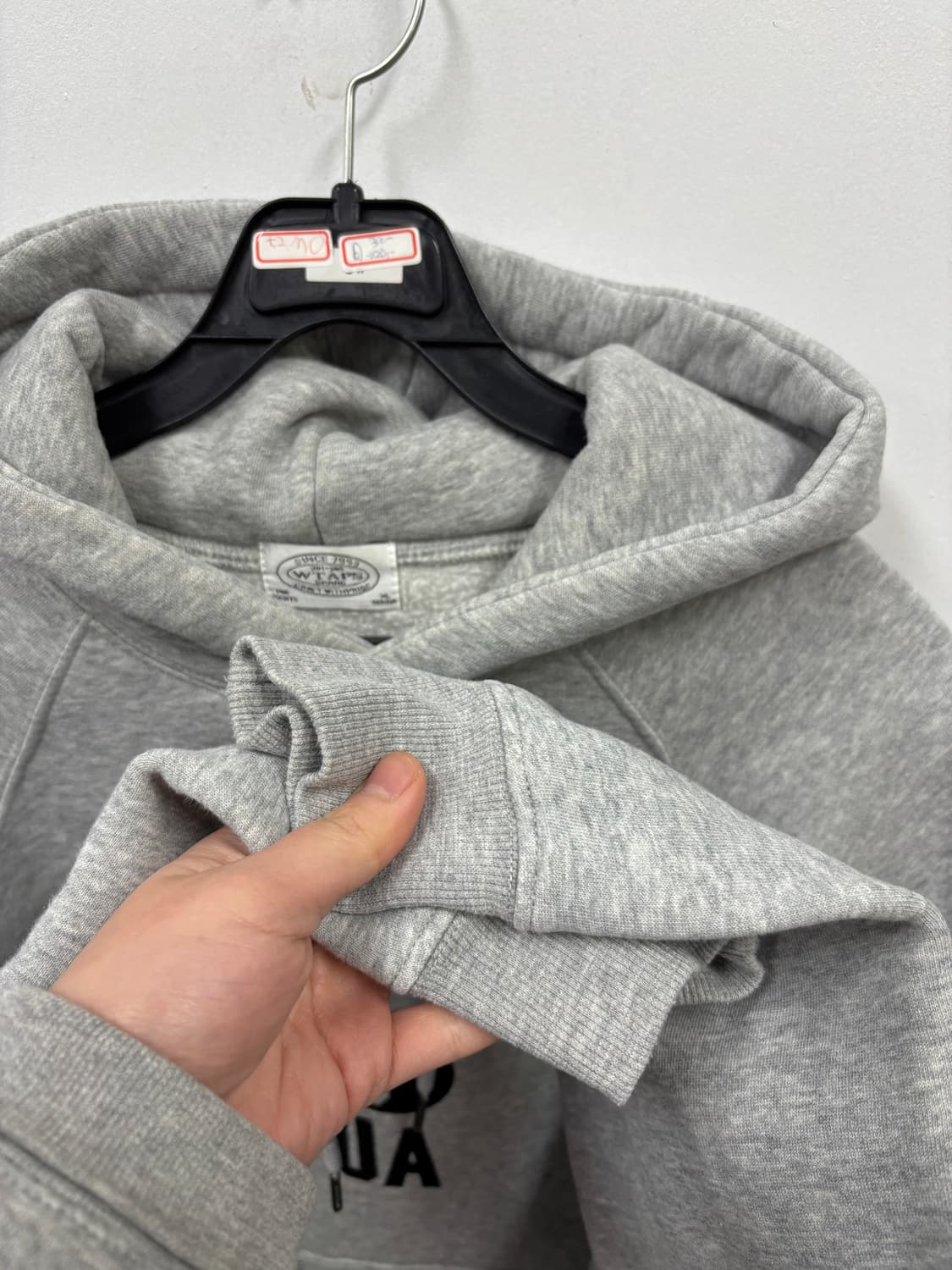 더블탭스 후드티 상품이미지4