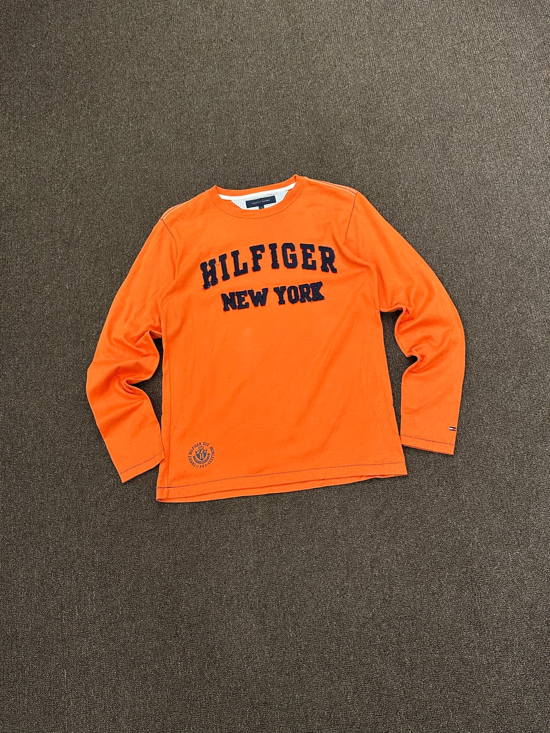 S)타미힐피거 빈티지 뉴욕 레터링 로고 패치 롱슬리브 상품이미지1