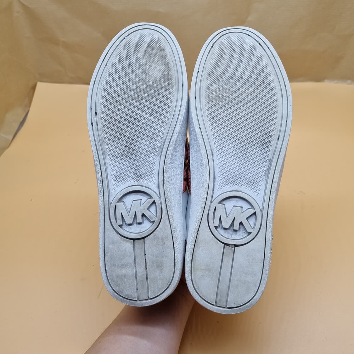 코치 여성가죽 스니커즈6m 230 상품이미지3