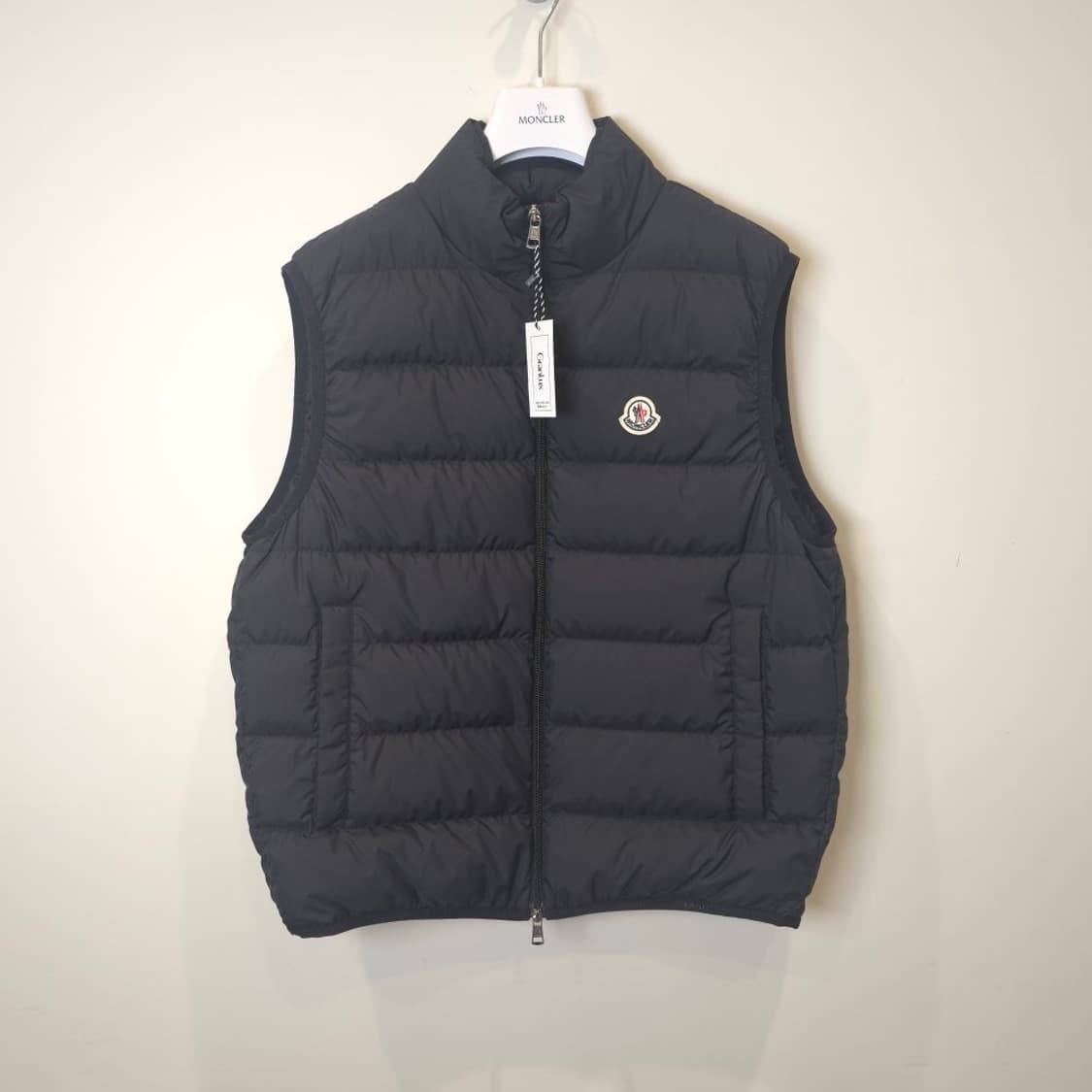[중고/정품] 몽클레어 콘트린 조끼패딩 상품이미지1