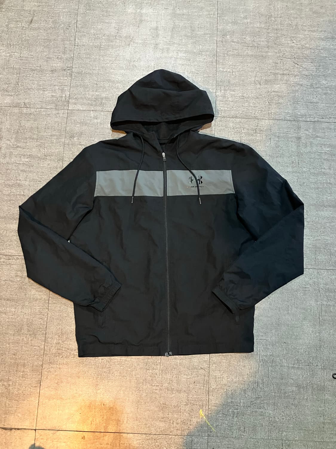 Underarmour 언더아머 가슴로고 러닝 바람막이 후드자켓 상품이미지1