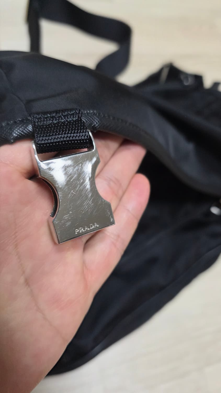 2vh991 L 프라다 바이커 백 상품이미지7