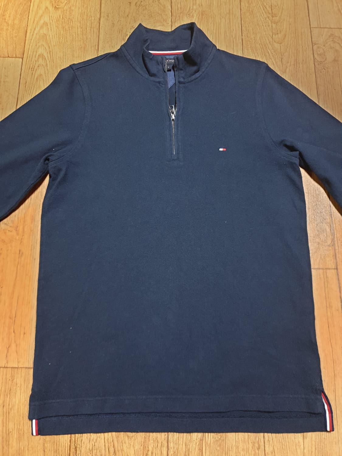 1093 타미힐피거 반집업 긴팔티 90~95 사이즈입니다 상품이미지1