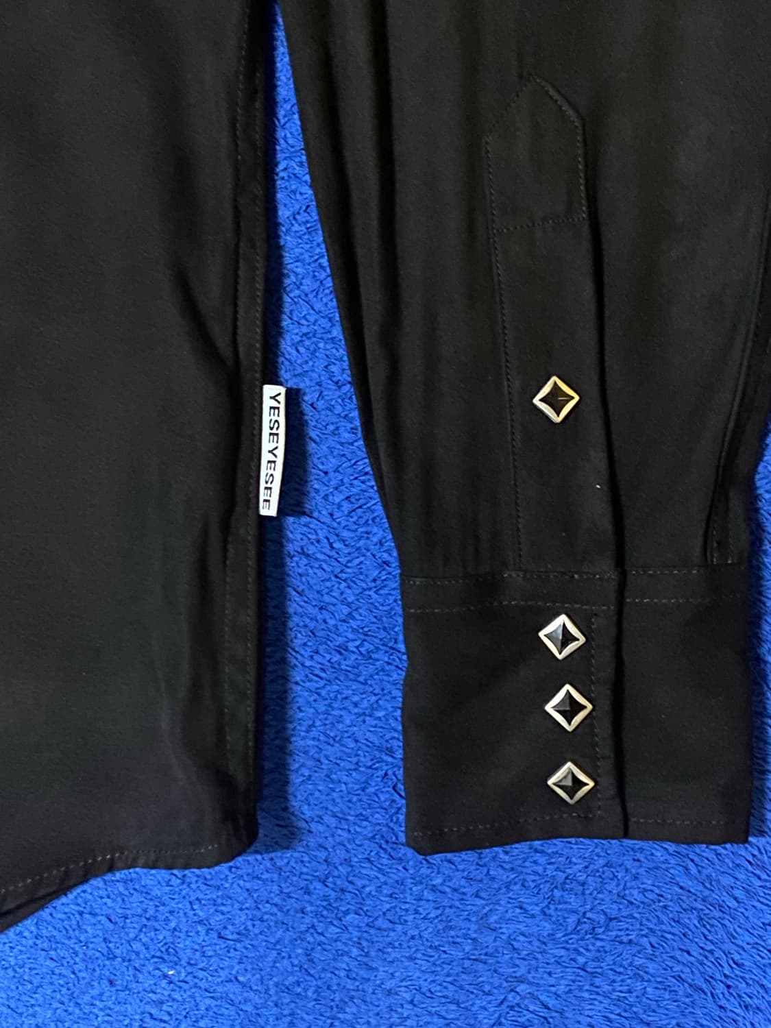 YESEYESEE 예스아이씨 블랙 스웨이드 셔츠 M 상품이미지3