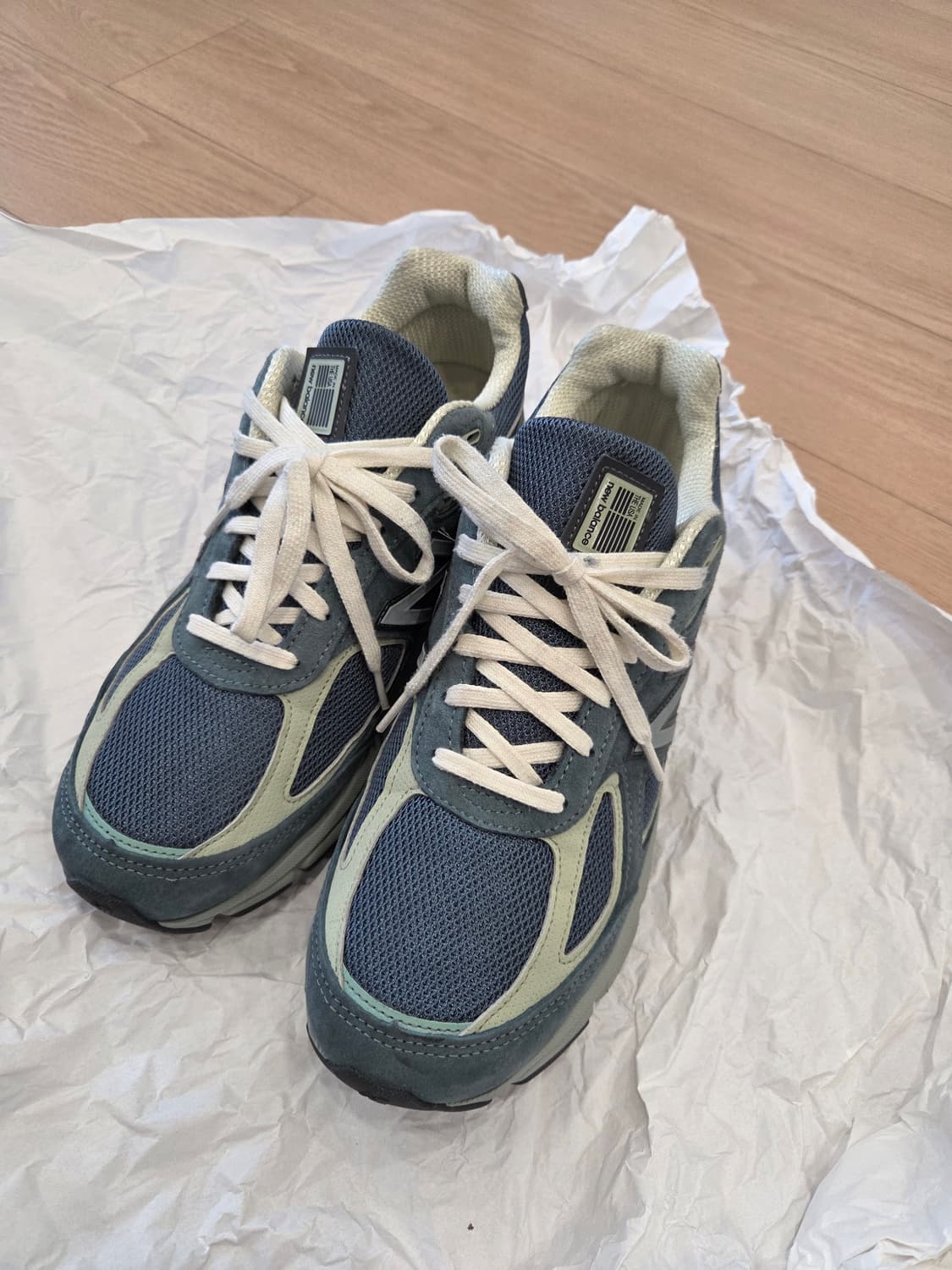 뉴발란스 x 오라리 990v4 메이드 인 USA 트루퍼 상품이미지7