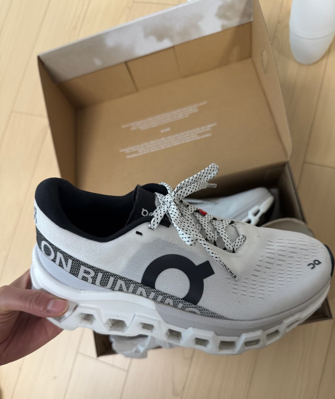 온러닝 클라우드몬스터2 230 상품이미지1