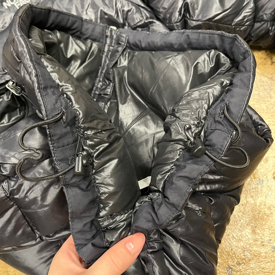 노스페이스 경량 후드 숏 패딩  상품이미지7