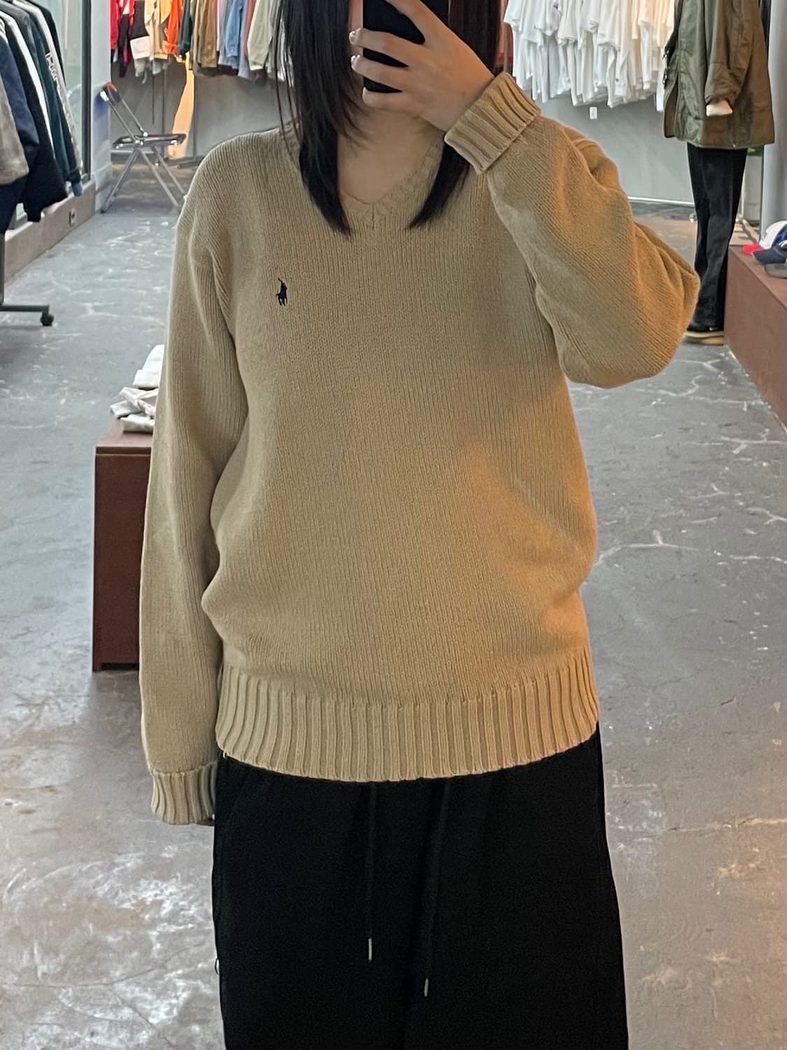 폴로 랄프로렌 베이지 브이넥 니트 H1529 상품이미지1