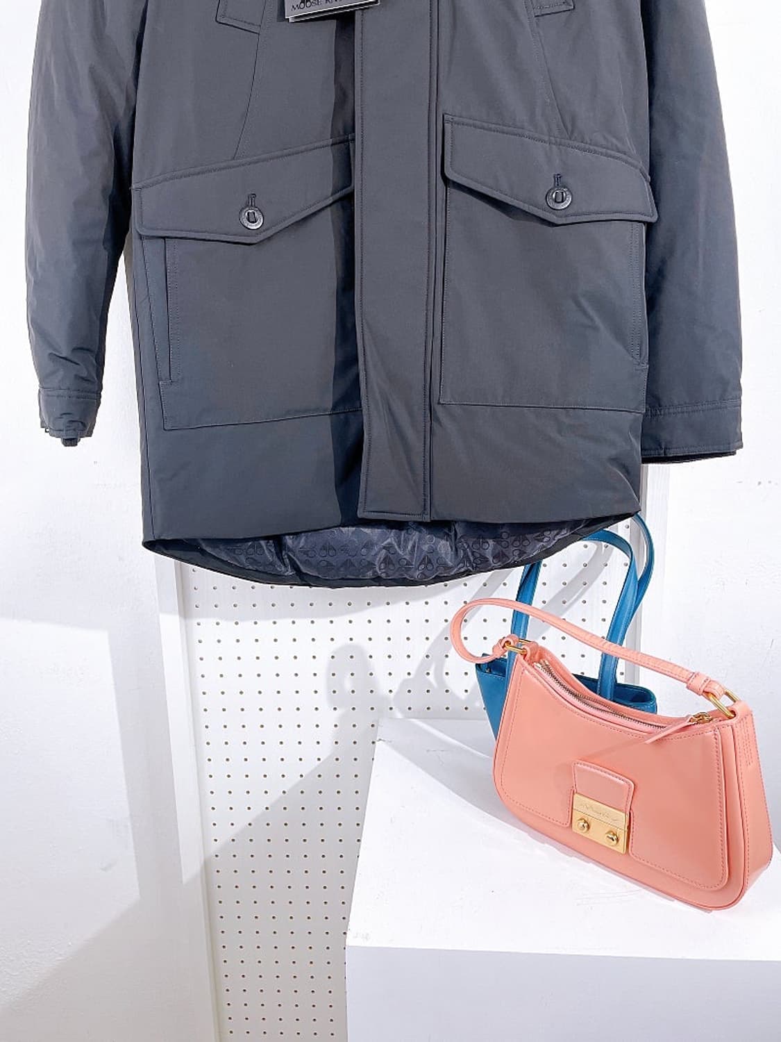 (정품/새상품) 무스너클 블랙 스틸 로고 구스다운 점퍼 상품이미지3