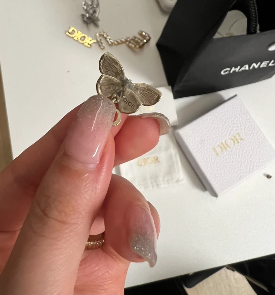 디올 나비 귀걸이 정품 싱글 상품이미지2