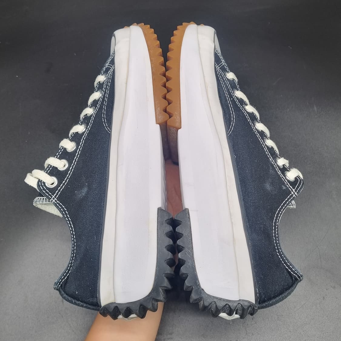 컨버스 런스타하이크 로우 남성스니커즈270  상품이미지5