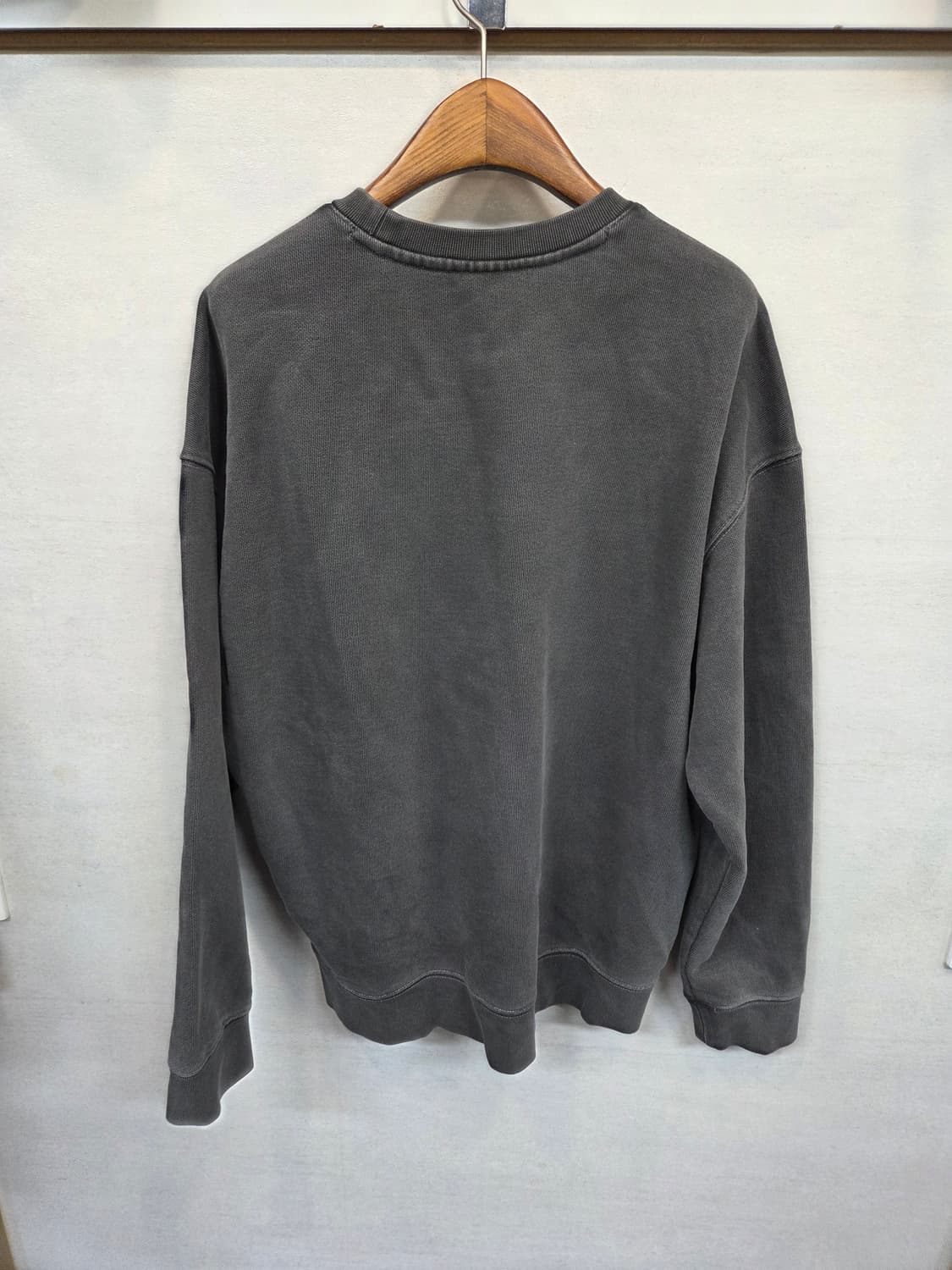 소버먼트 피그먼트 맨투맨 차콜 m 상품이미지2