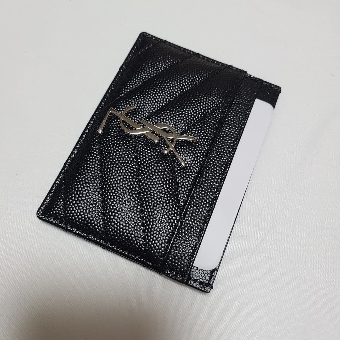 생로랑 카산드라 마틀라세 모노그램 카드지갑 블랙 은장 상품이미지4