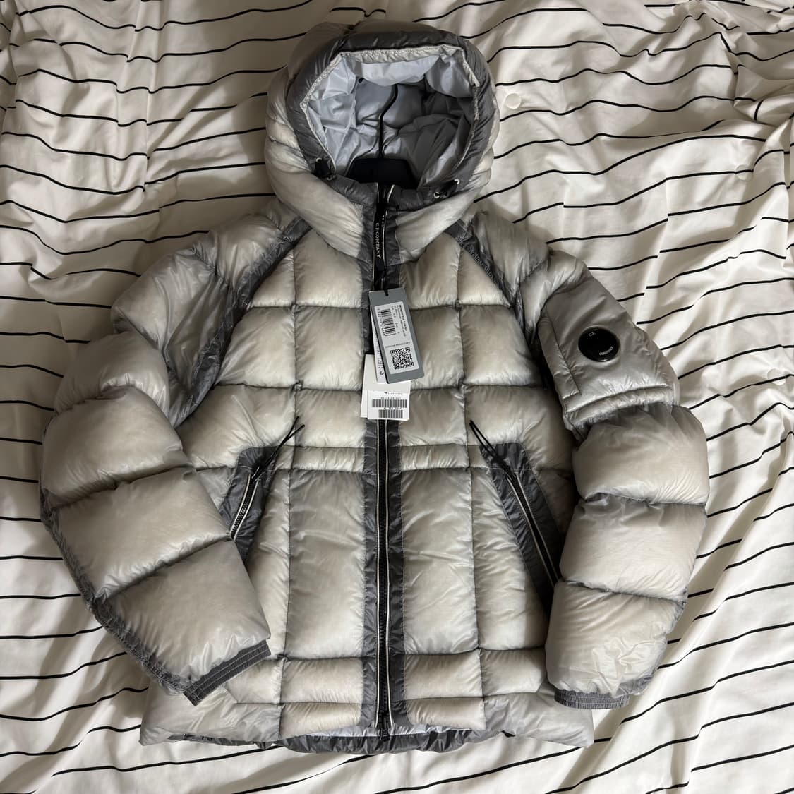 CP컴퍼니 DD쉘 디디쉘 패딩 코리아 익스클루시브 S 사이즈 상품이미지1