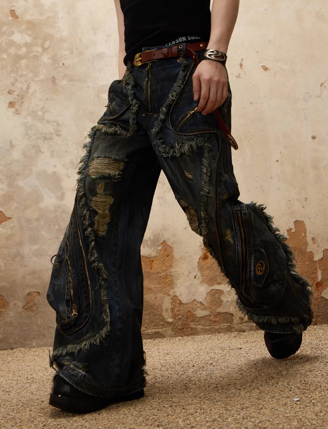 Personsoul aliens dirty ripped jeans 상품이미지2