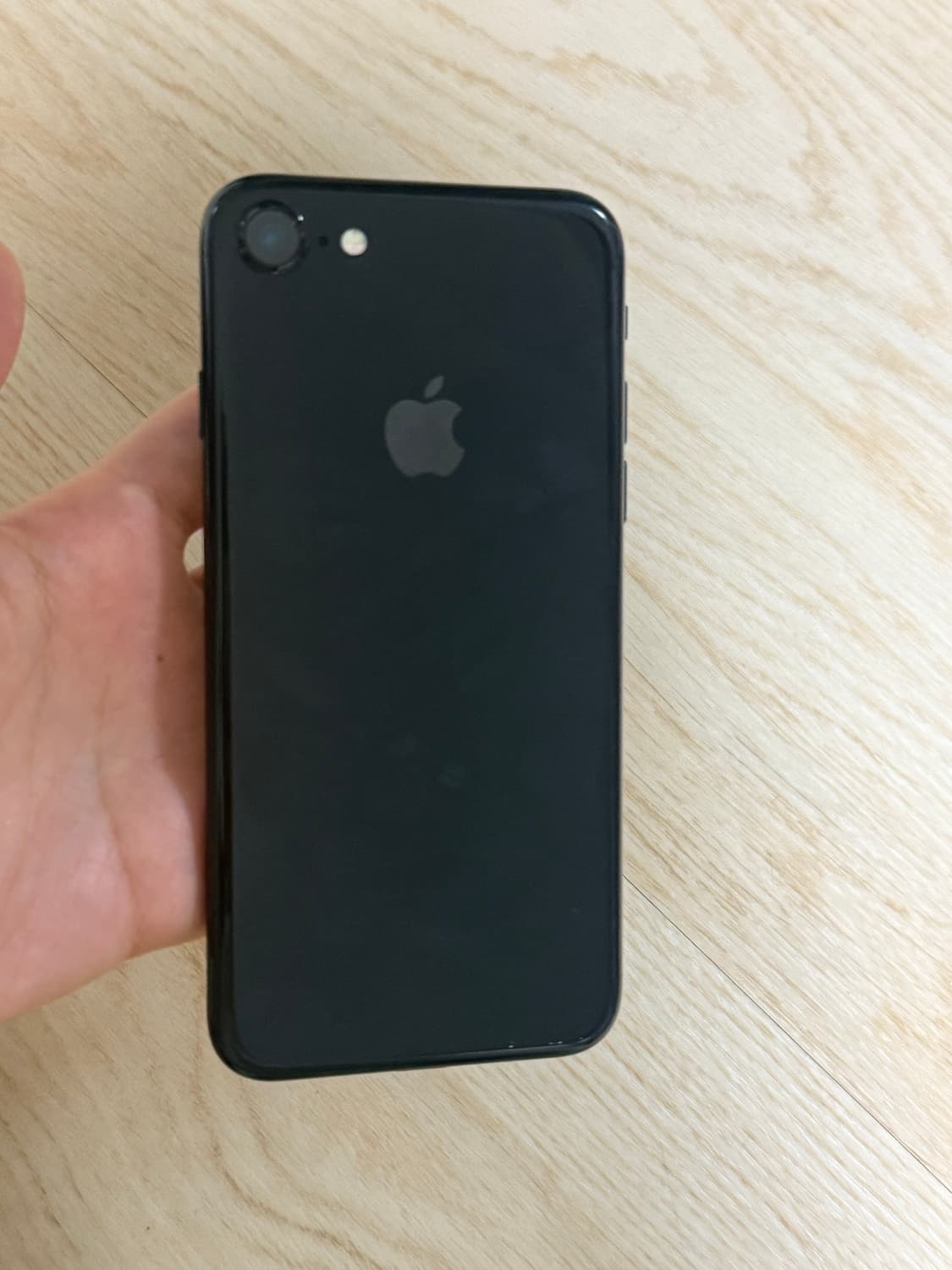 아이폰8 블랙 128GB 상품이미지1