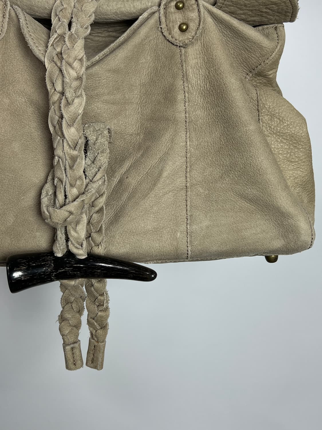 TRES 레더 숄더백 상품이미지3