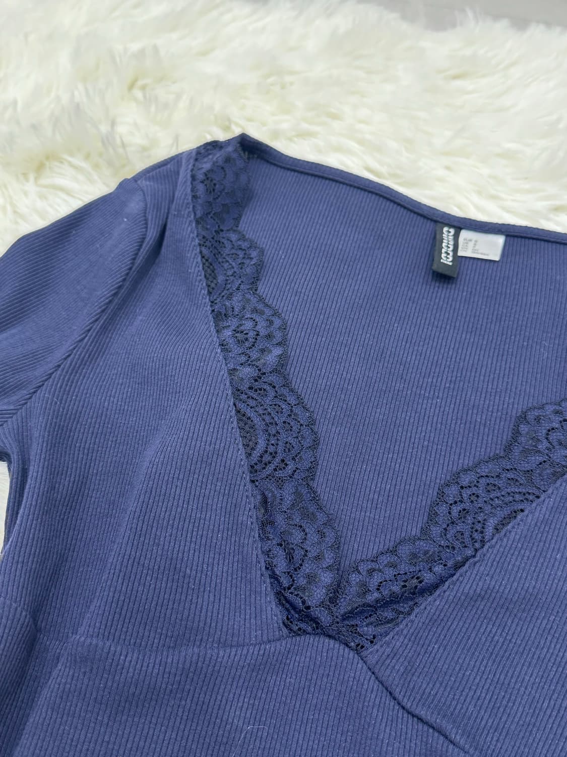 H&M 브이넥 긴팔티 상품이미지3