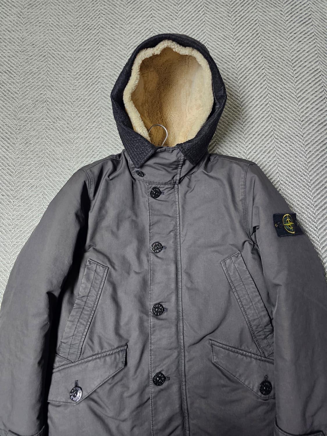 스톤아일랜드 DAVID-TC 양털 후드 다운 자켓 상품이미지3