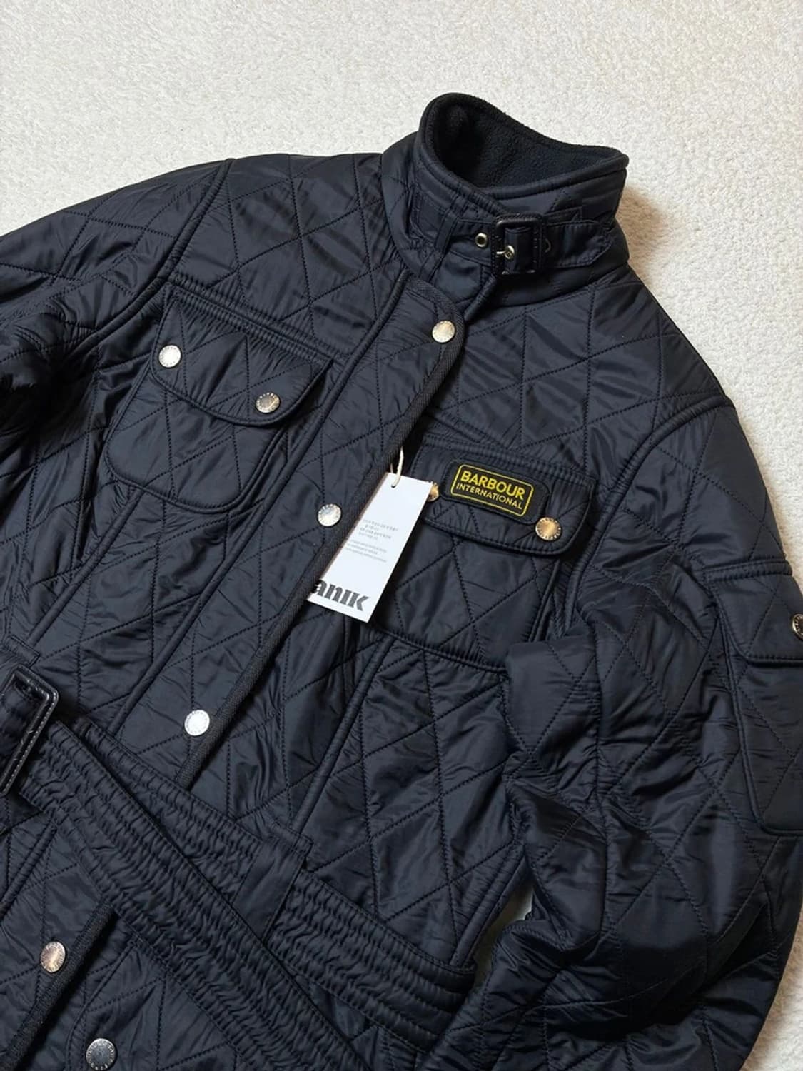 바버 인터네셔널 블랙 폴라퀼트 자켓 PN6520 상품이미지2