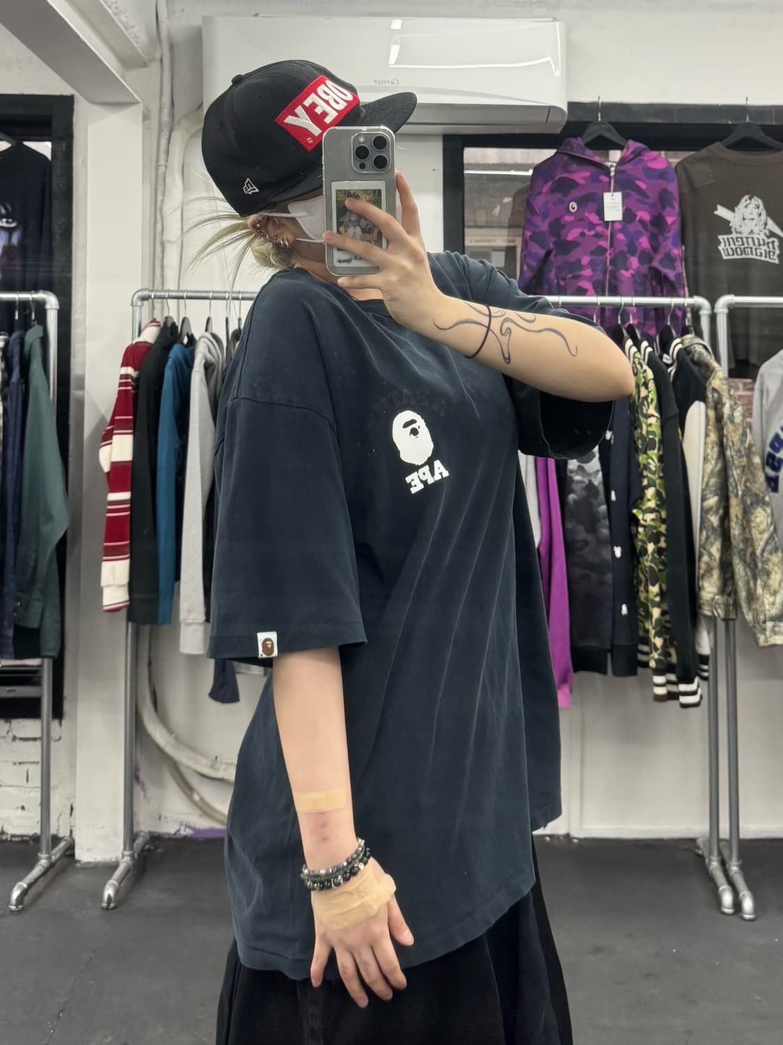 베이프 컬리지 티셔츠 상품이미지3