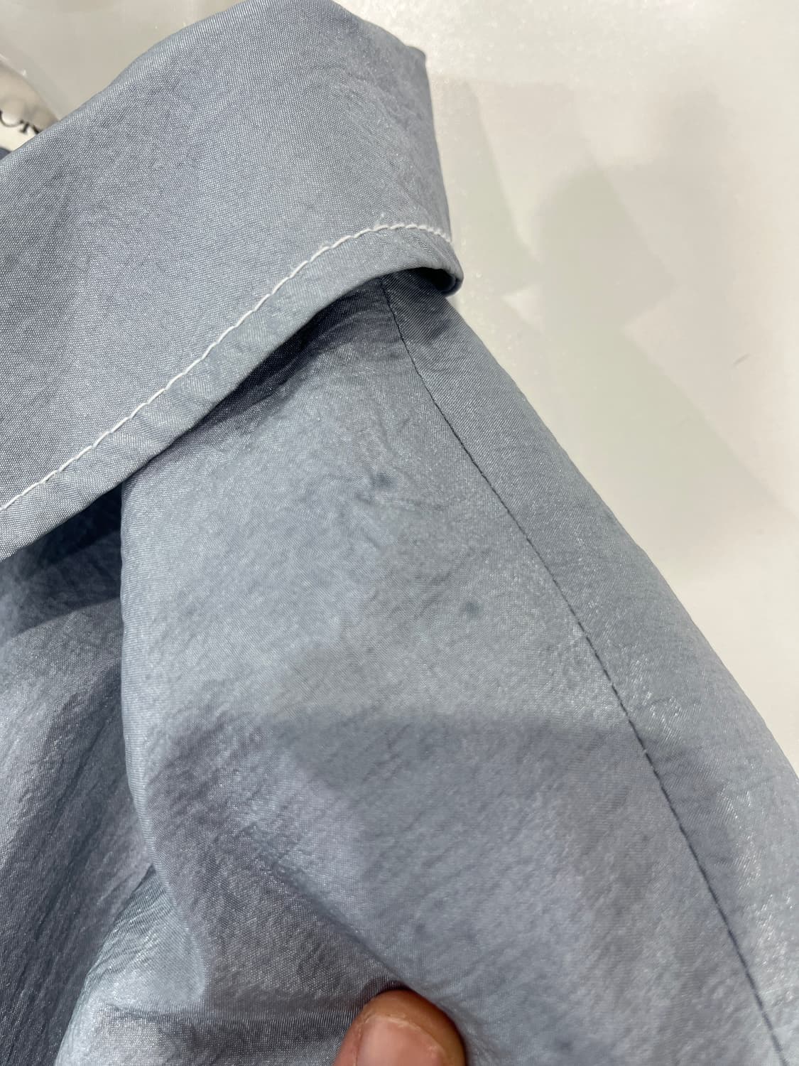 오르 슬리브리스 블라우스 상품이미지3